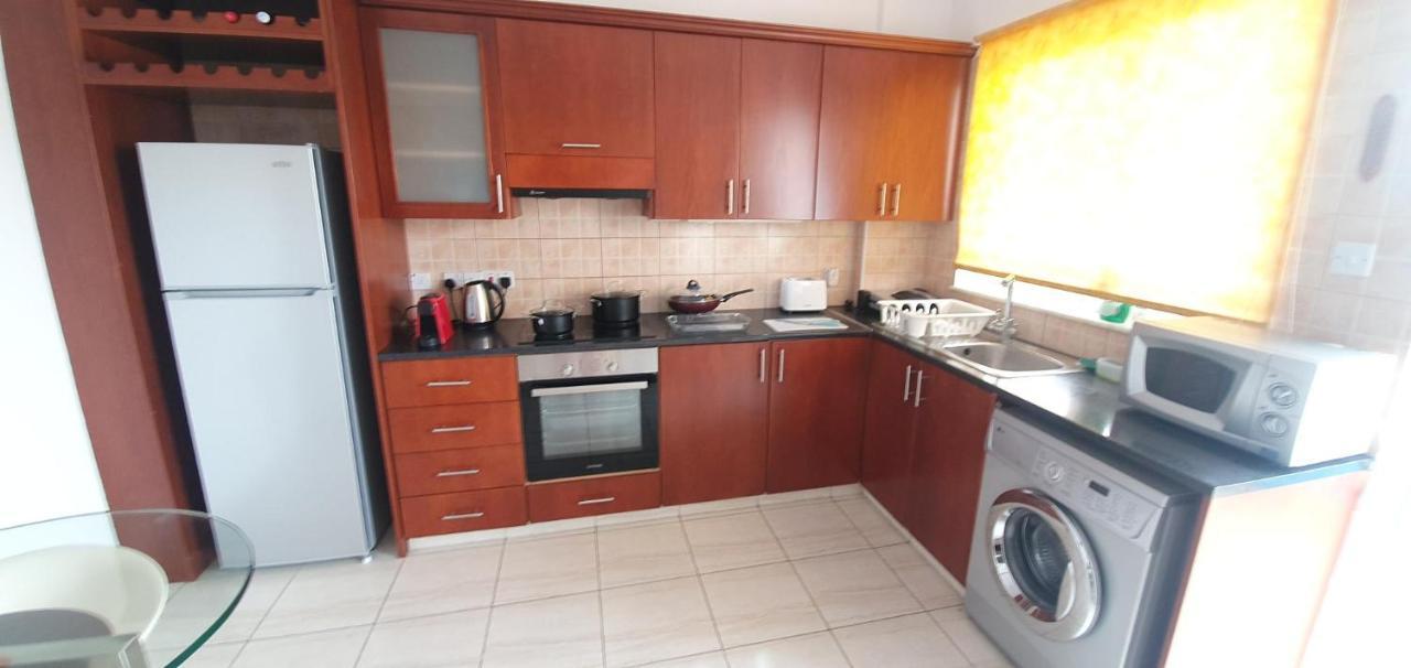 Vasilas Holiday Apartment #2 Ларнака Екстериор снимка